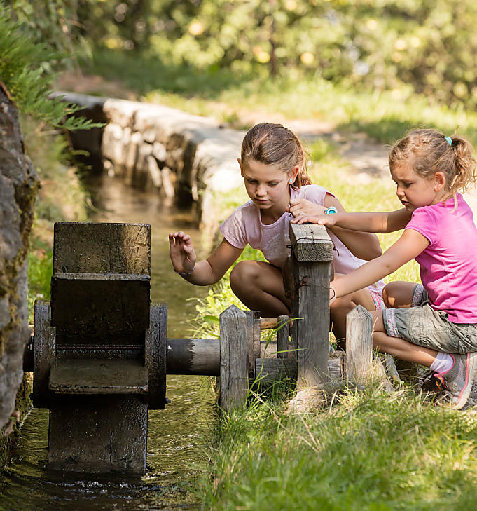 Stezky Waalweg v Dolním Vinschgau: pohodová turistika